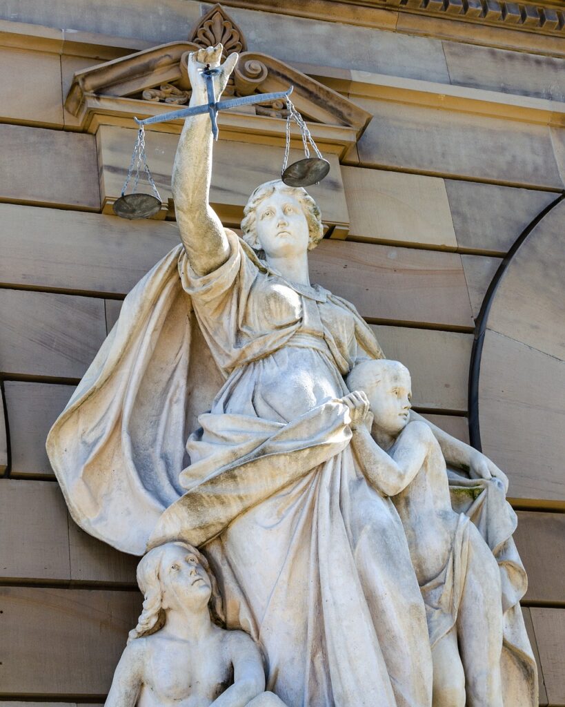 Justitia Justice Horizontal Law  - USA-Reiseblogger / Pixabay